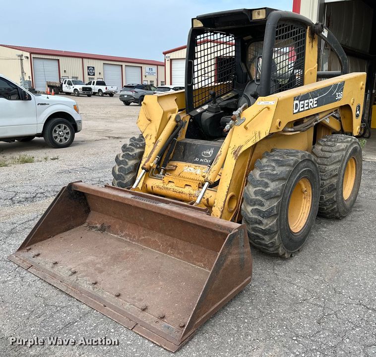 2008 John Deere 328  skid steer loader - OG9000