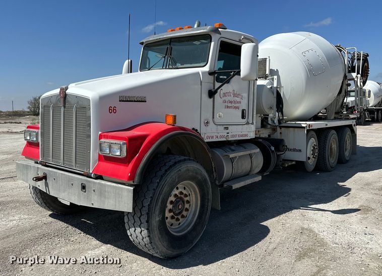 2015 Kenworth W900  ready mix truck - KX9002