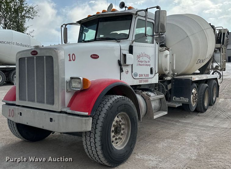 2015 Peterbilt 365  ready mix truck - KX9007