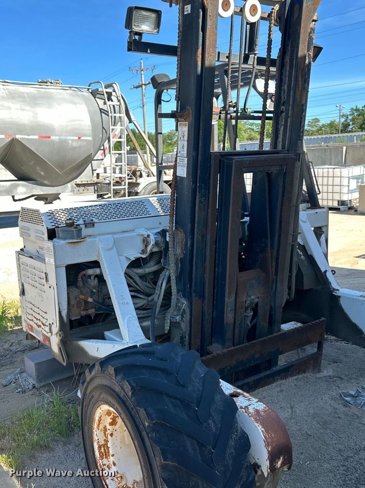 Tail Gator 5000AWD  forklift - LN9223