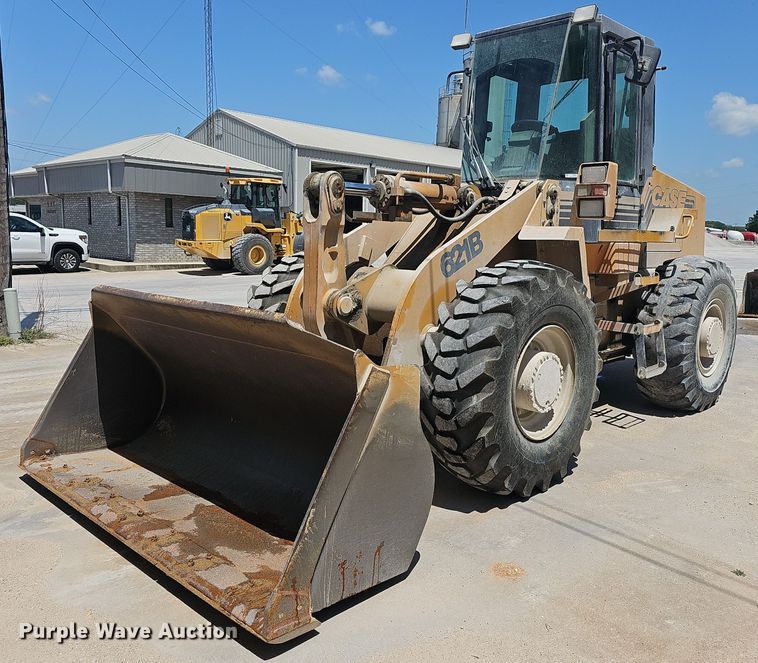 1999 Case 621B  wheel loader - LW9574