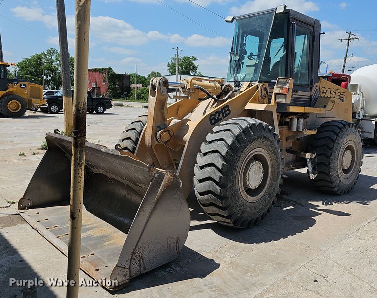 1996 Case 621B  wheel loader - LW9576