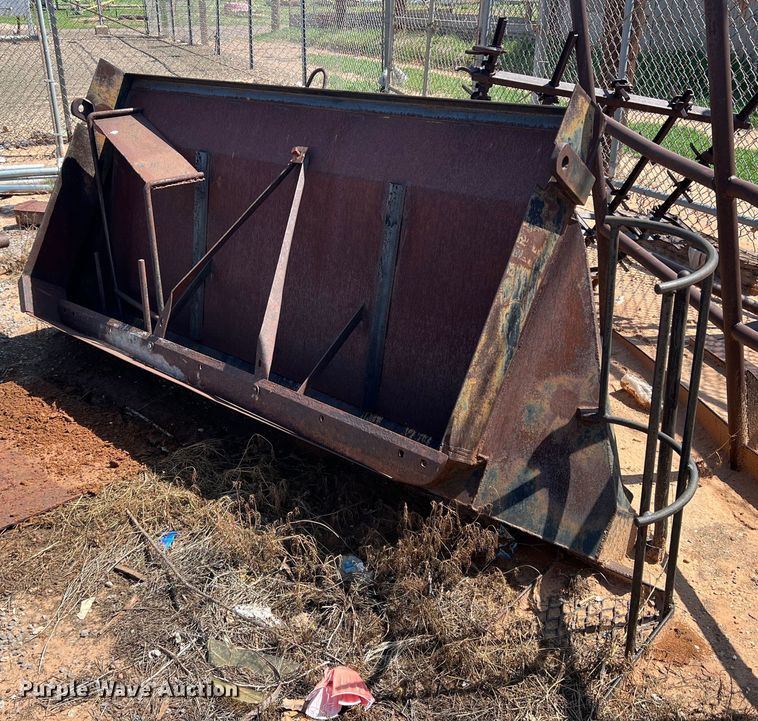 9' L end gate spreader - DN3005