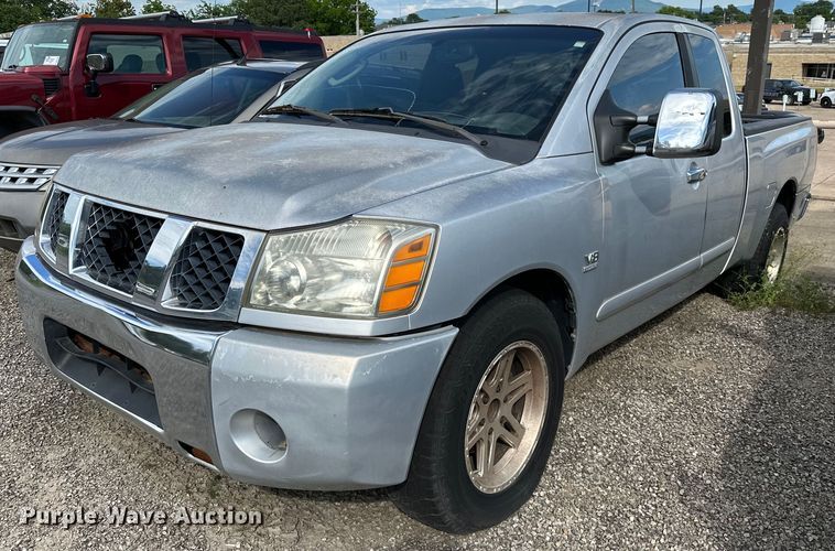 2004 Nissan Titan  Ext. Cab pickup truck - DP3140