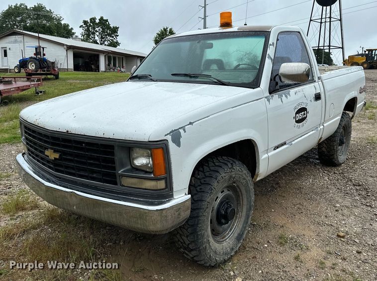 1992 Chevrolet K1500  pickup truck - DP3145
