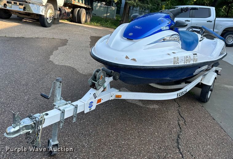 Yamaha Wave Runner SUV 1200  personal watercraft - LP9978