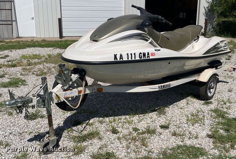 2000 Yamaha Wave Runner SUV 1200  personal watercraft - LY9780