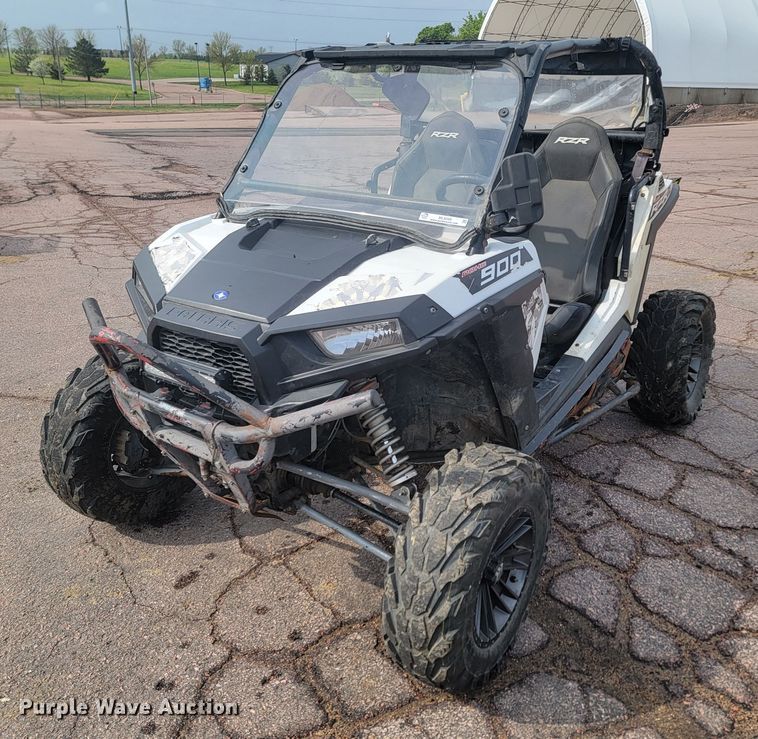2015 Polaris RZR  utility vehicle - ML9349