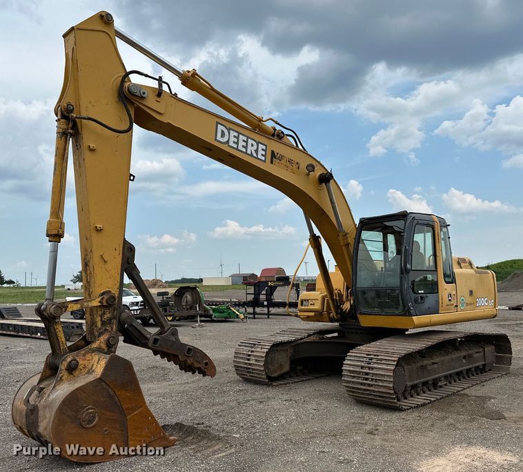 2006 John Deere 200C LC  excavator - OG9124