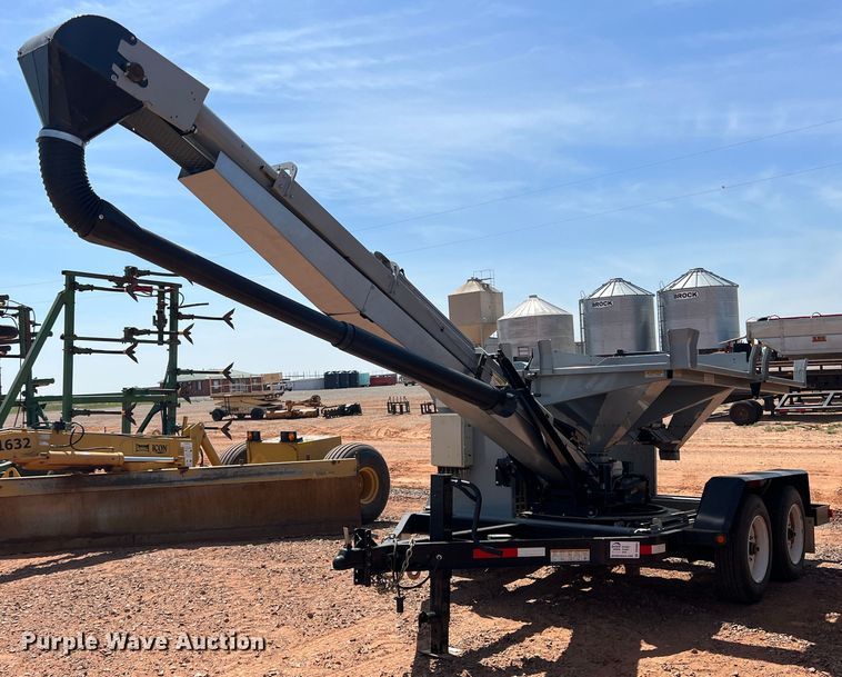 CrustBuster 90926700  seed tender - DR5684