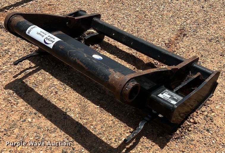 Gehl 12836  telehandler to skid steer adapter - DR5708