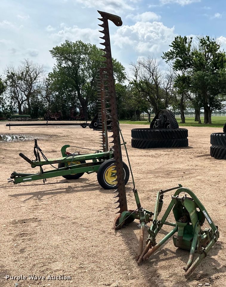 John Deere 39  sickle mower - NY9236