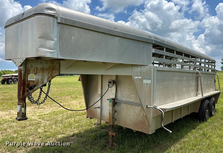 C&M  livestock trailer - OG9050