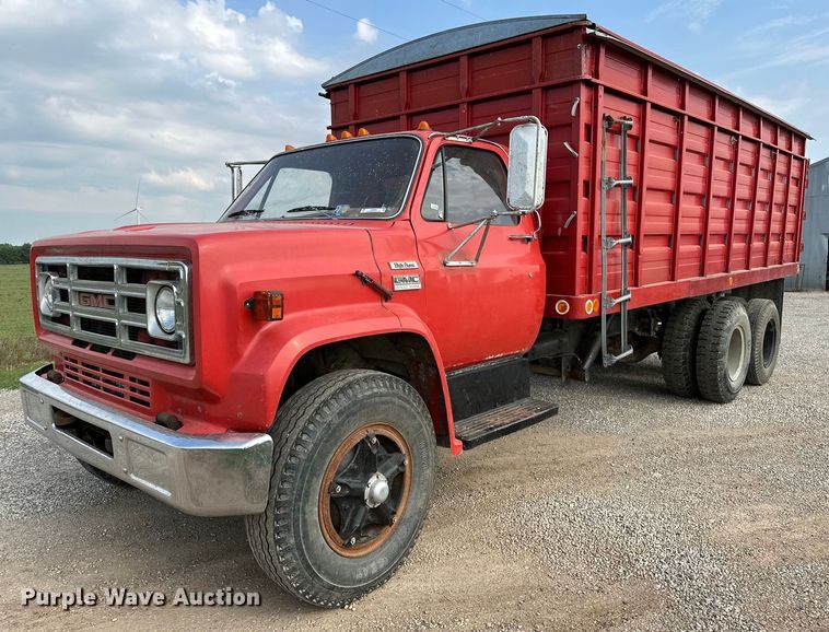 1977 GMC Sierra 6500  grain truck - OG9064