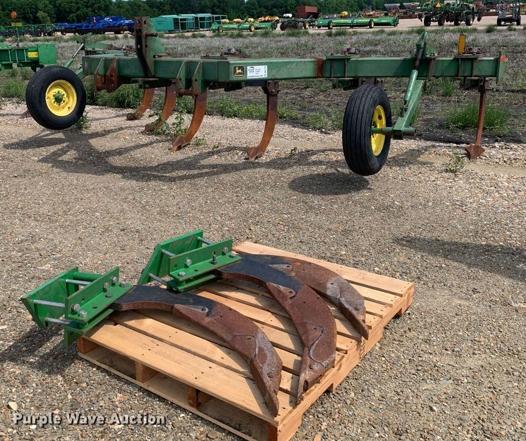John Deere 915  V-ripper - DK7770