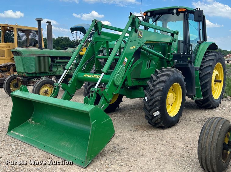 2015 John Deere 6150M  MFWD tractor - DK7791