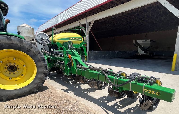 2019 John Deere 1725C Exact Emerge  planter - DK7793