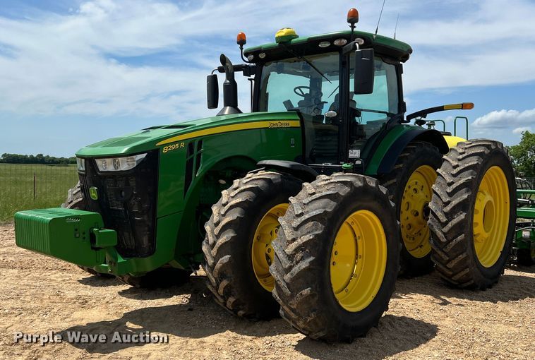 2018 John Deere 8295R  MFWD tractor - DK7796