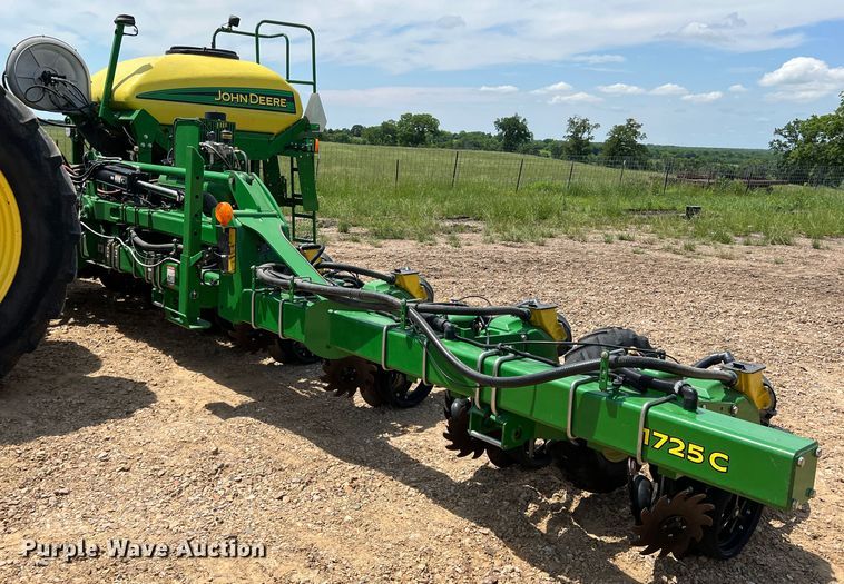 2019 John Deere 1725C Exact Emerge  planter - DK7797