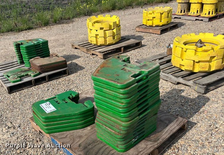 (35) John Deere suitcase weights - DK7864