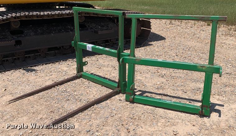 (2) Priefert bale spears - DK7889