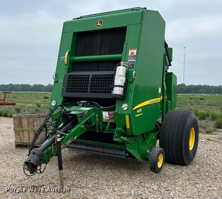 2013 John Deere 469  round baler - DK7932