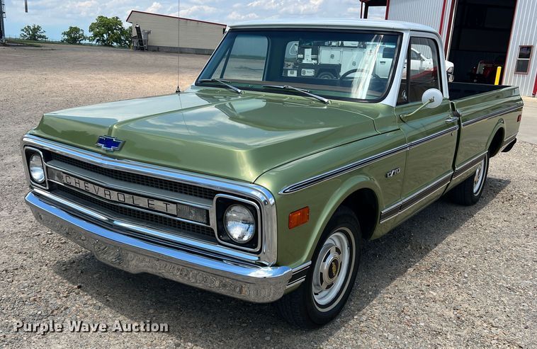 1969 Chevrolet C10  pickup truck - DR5729