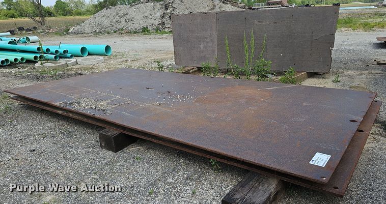 (2) steel road plates - DS6381