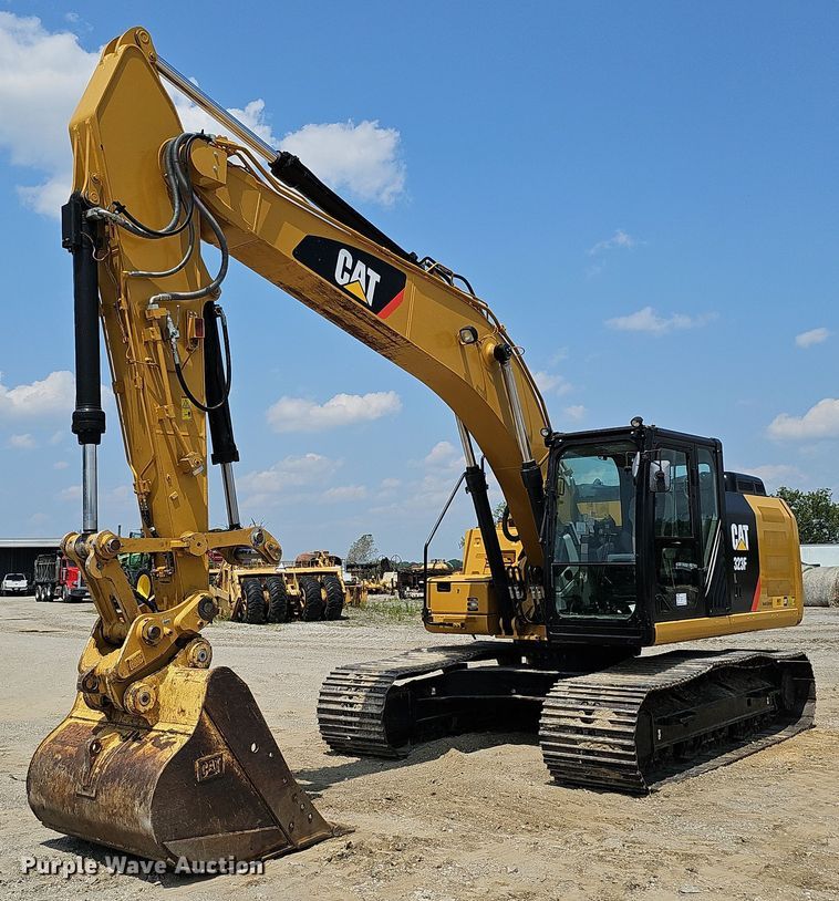 2017 Caterpillar 323F L  excavator - DS6393