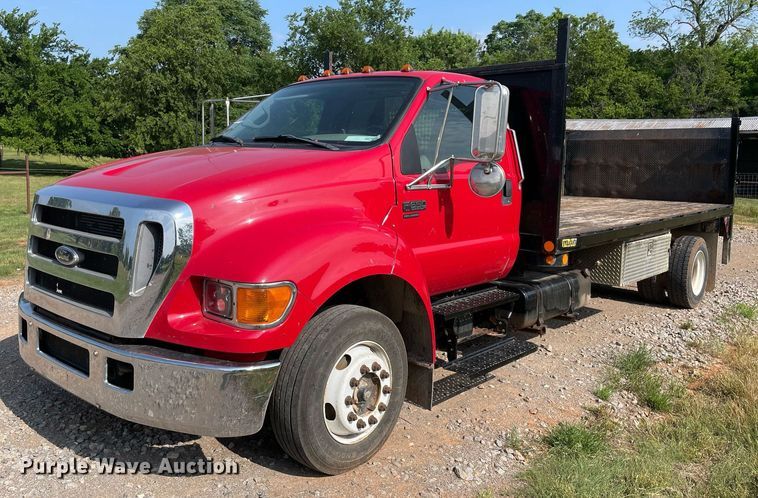 2006 Ford F650 Super Duty  flatbed truck - DM0253