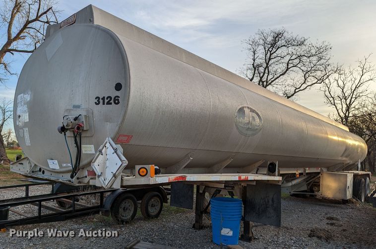 1999 Heil  tank trailer - MN9848