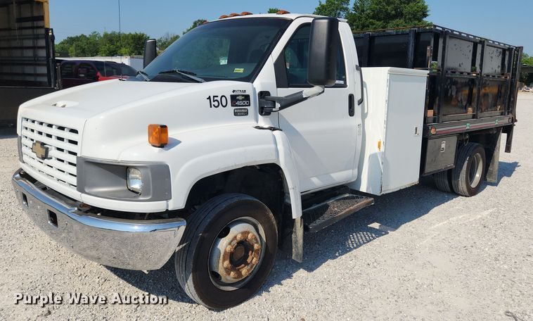 2003 Chevrolet C4500  flatbed truck - LX9698