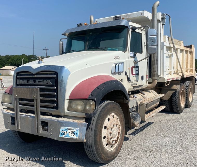 2012 Mack GU713  dump truck - DI7816