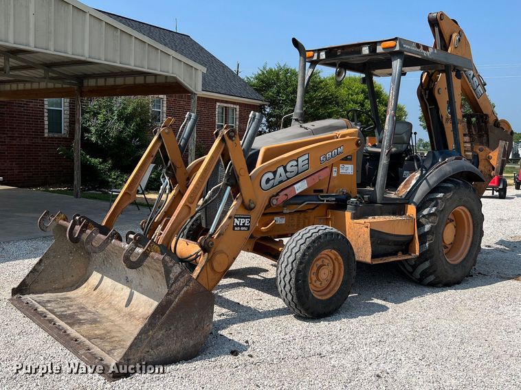 2014 Case 580N  backhoe - DQ2074