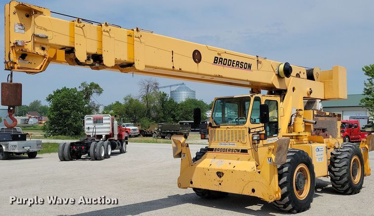 2009 Broderson RT-300-2E  crane - JO9174