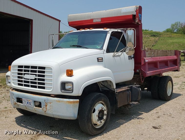 2001 GMC C6500  dump truck - LE9136