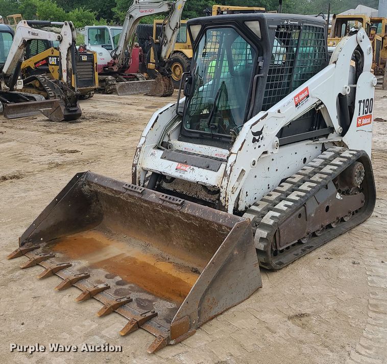 2010 Bobcat T190  tracked skid steer loader - LE9192