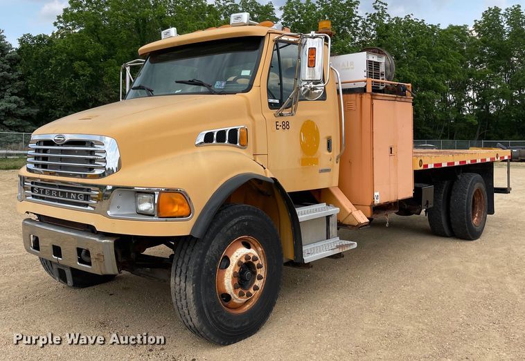 2004 Sterling Acterra  flatbed truck - LJ9739