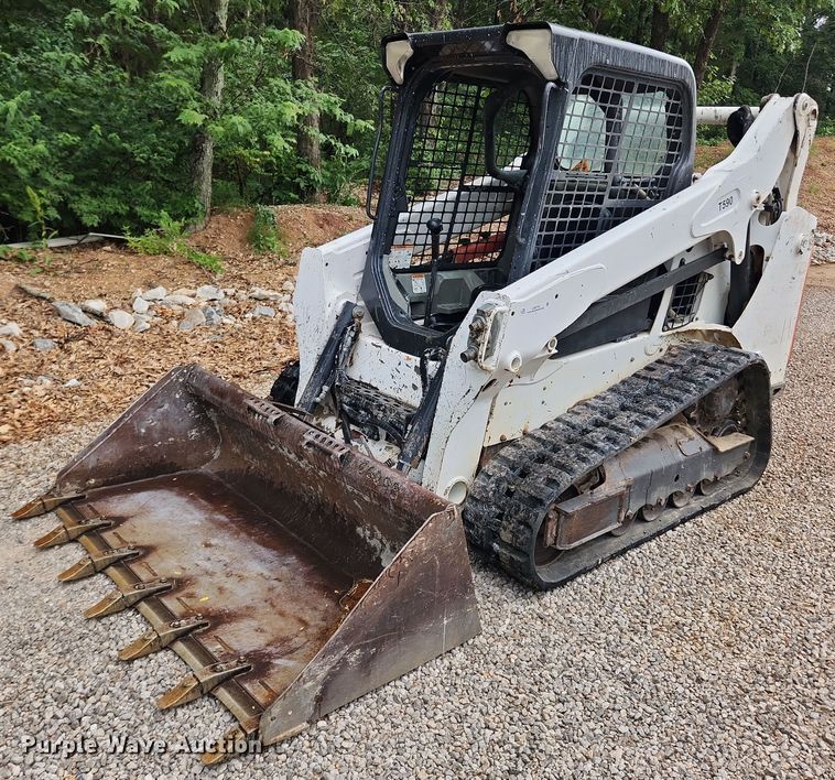 2016 Bobcat T590  tracked skid steer loader - LX9719
