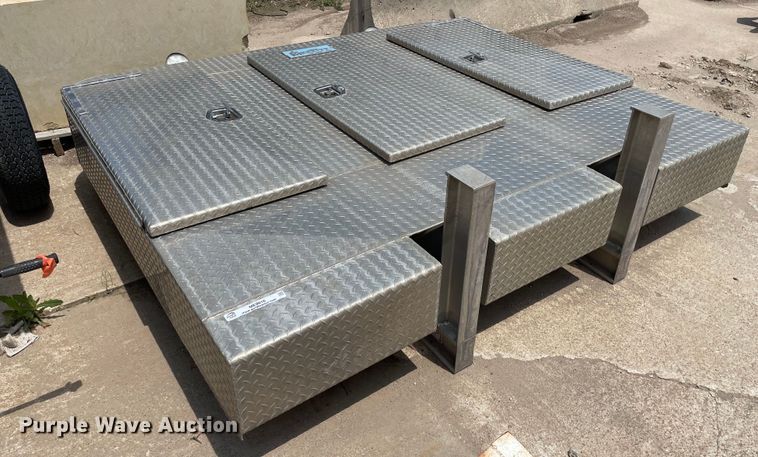 Merritt  headache rack - ME9816