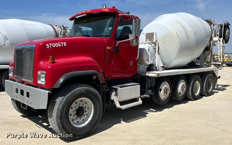 2006 International Paystar 5500i  ready mix truck - DR4639