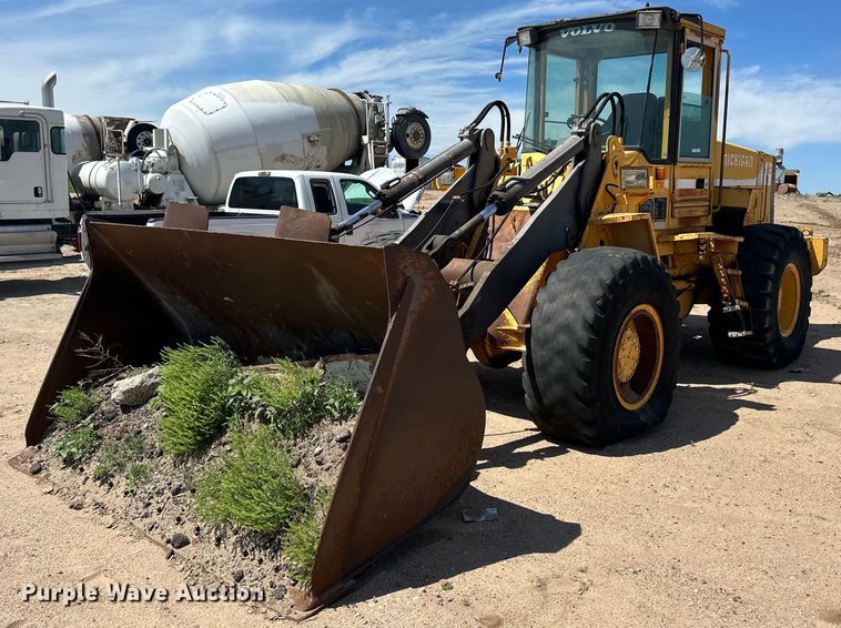 1992 Michigan L90  wheel loader - NY9034
