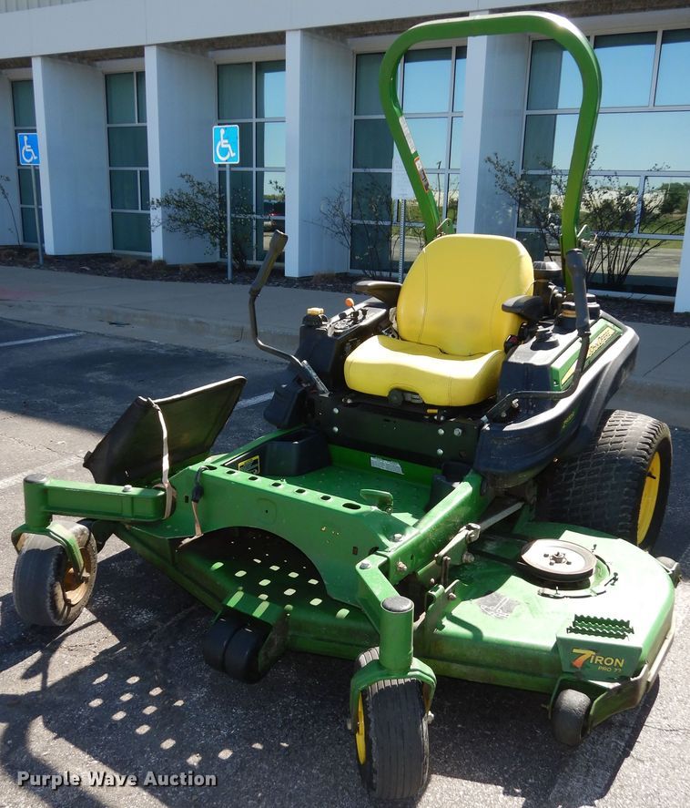 2016 John Deere Z970R  ZTR lawn mower - IB9813