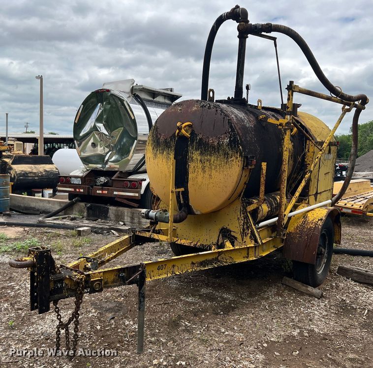 1983 Cleaver Brooks 2-B  melter applicator - LB9344