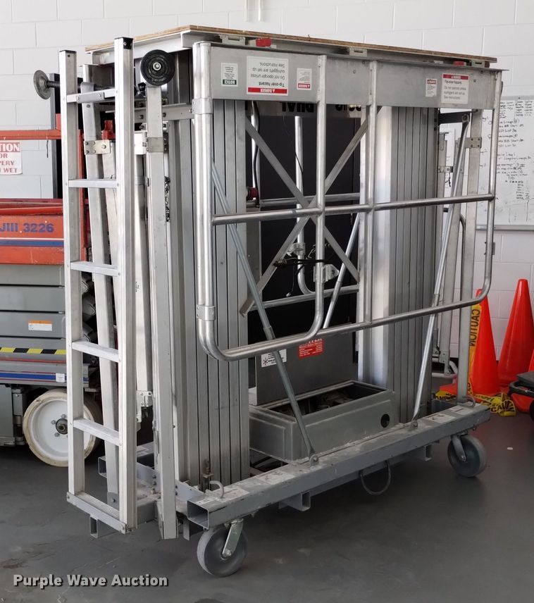 Genie DPL-30  vertical lift - LP9594