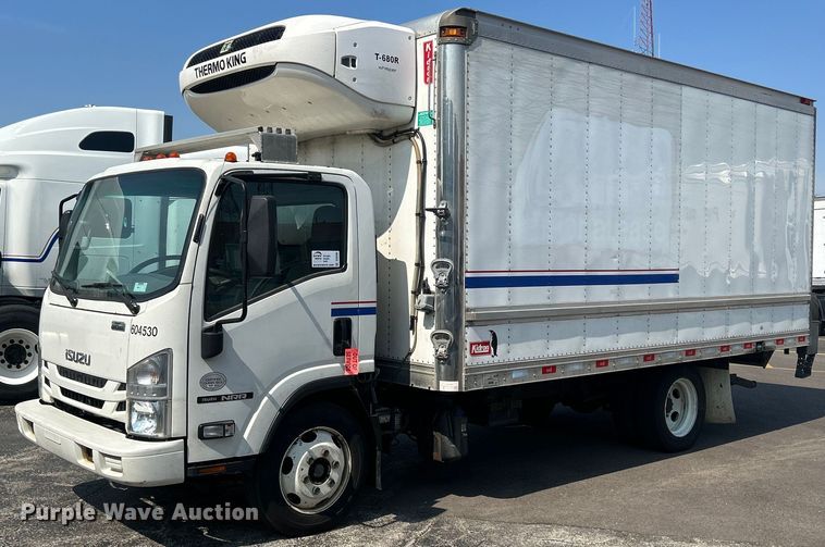 2016 Isuzu NRR  refrigerated truck - DS8995
