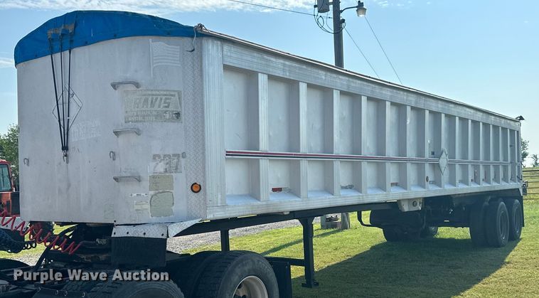 1991 Travis  end dump trailer - MB9532