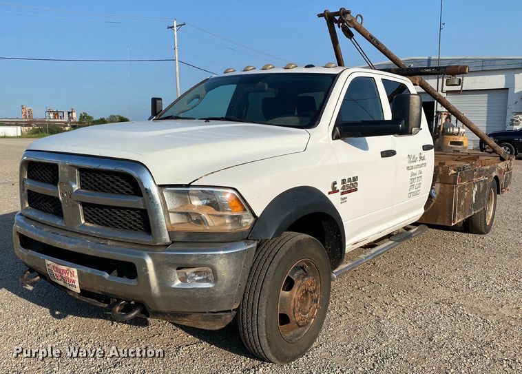 2015 Dodge Ram 4500HD  Crew Cab winch truck - DI7849