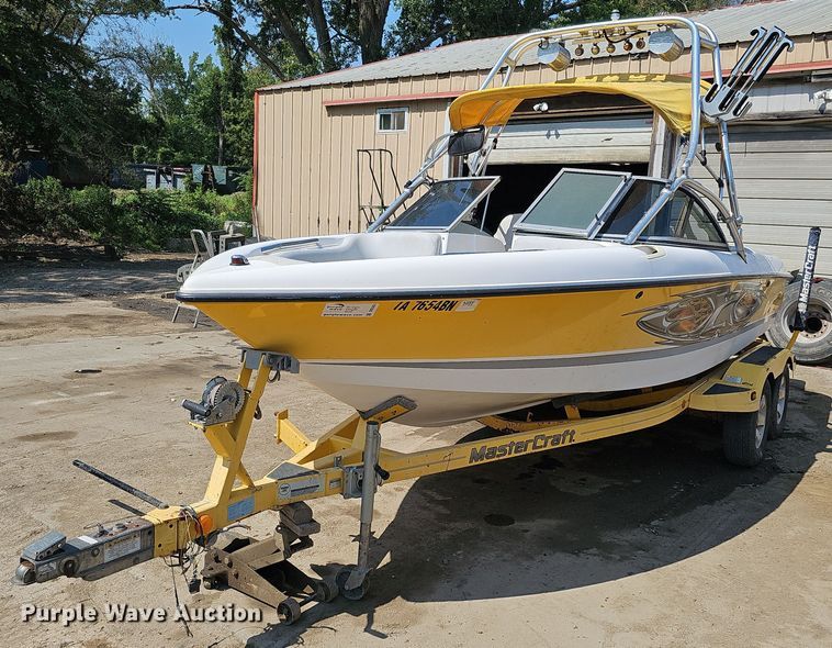 2003 Mastercraft  boat - DO2843