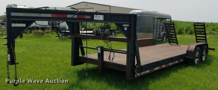 2005 Circle D  equipment trailer - DP8065